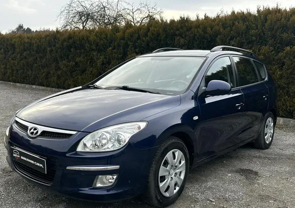 hyundai Hyundai I30 cena 16500 przebieg: 226333, rok produkcji 2008 z Poręba